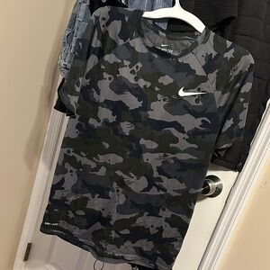 The Nike Tee Camo Dri Fit- Medium